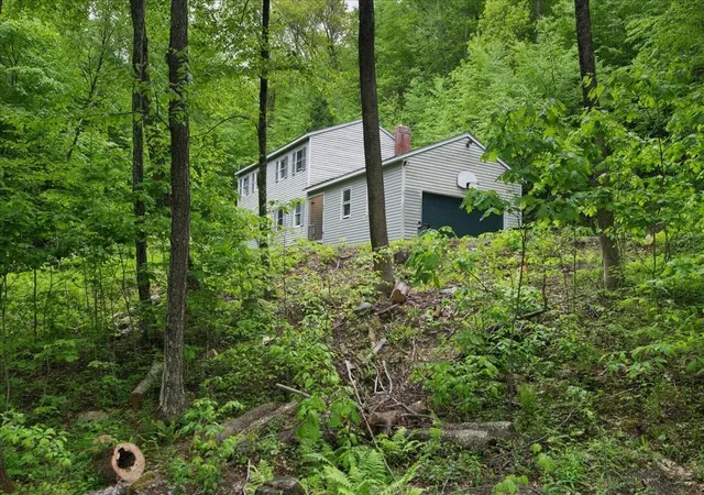 Homes for sale in Hinesburg, VT | 347 Ledgewood Ln, Hinesburg, VT 05445 | MLS# 5092643
