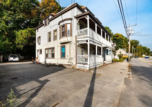 3rd image of 272 Front St, Manchester, NH 03102 | MLS# 5092648