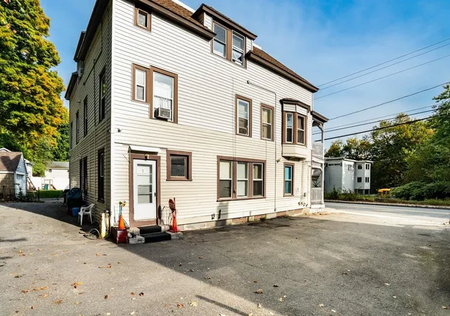 4th image of 272 Front St, Manchester, NH 03102 | MLS# 5092648