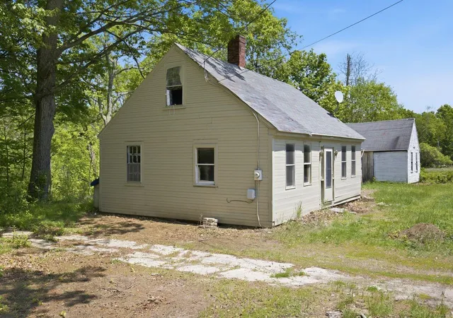 Homes for sale in Rumney, NH | 307 School St, Rumney, NH 03266 | MLS# 5092649