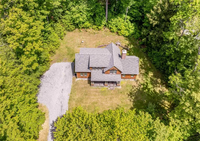 Photo 3 of Single family home for sale at 63 Royall Tyler Rd, Quechee, VT 05059 | MLS# 5092669 | Listing updated on 2026-07-17