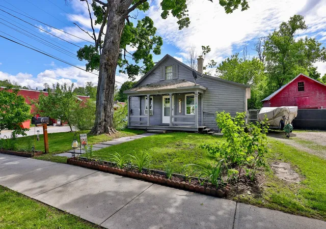 4th image of 6 Pearl St, Brandon, VT 05733 | MLS# 5092672