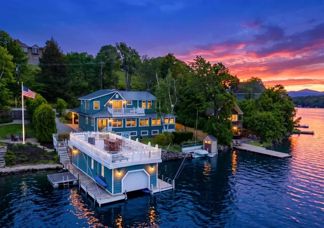 Homes for sale in Sunapee, NH | 91 Lake Ave, Sunapee, NH 03782 | MLS# 5092681