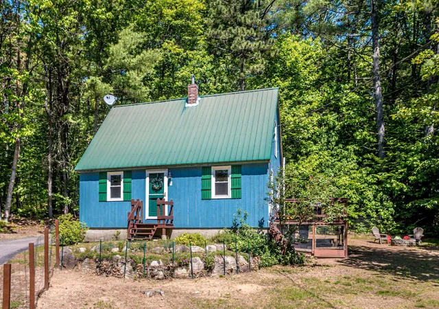 Photo 1 of Single family home for sale at 51 Old Goshen Rd, Center Conway, NH 03813 | MLS# 5092713 | Listing updated on 2026-06-15