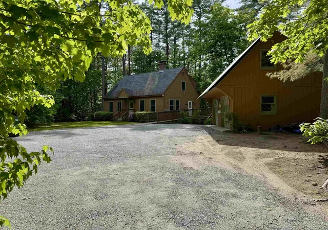 Photo 2 of Single family home for sale at 157 Little Tooky Rd, Hopkinton, NH 03229 | MLS# 5092728 | Listing updated on 2026-06-12