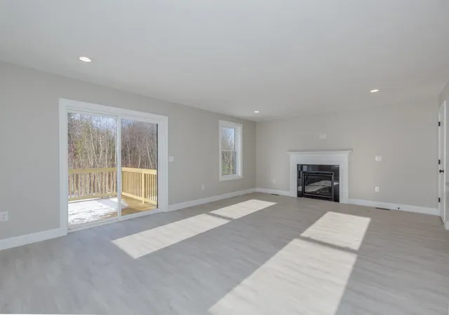 Photo 3 of Condo for sale at 18 B Windsor Ln #70, Hudson, NH 03051 | MLS# 5092737 | Listing updated on 2026-08-31