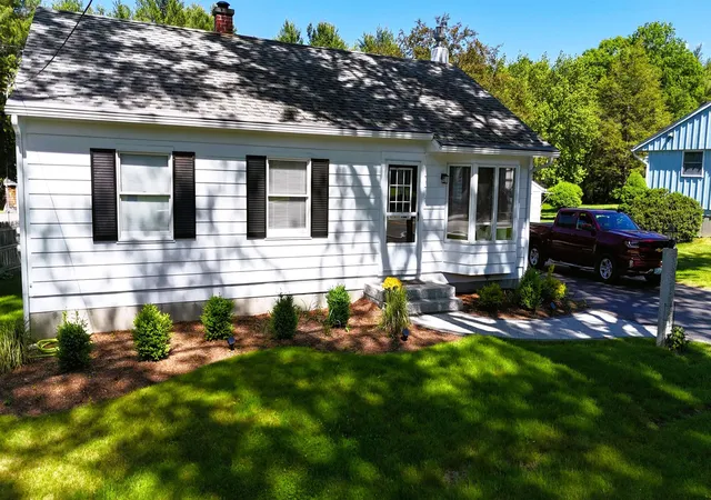 2nd image of 323 Matthews Rd, Swanzey, NH 03446 | MLS# 5092771