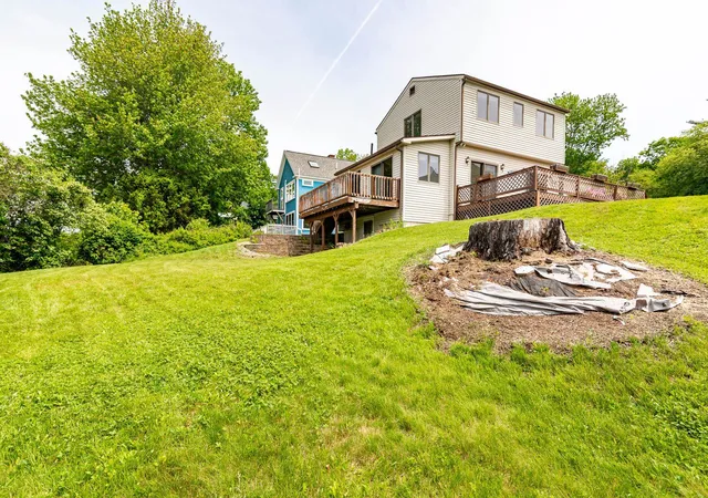 Homes for sale in Dover, NH | 131 Spur Rd, Dover, NH 03820 | MLS# 5092798