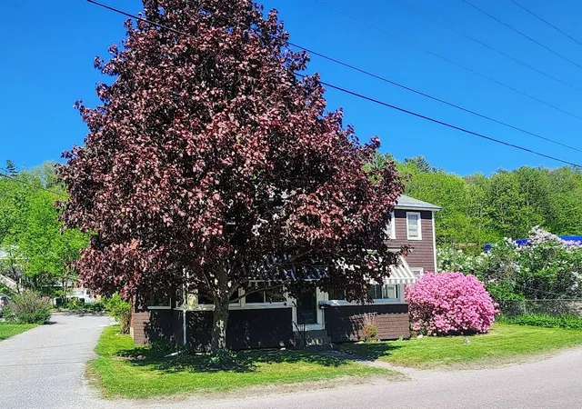Photo 3 of Single family home for sale at 174 South Main St, Waterbury, VT 05676 | MLS# 5092831 | Listing updated on 2026-07-24