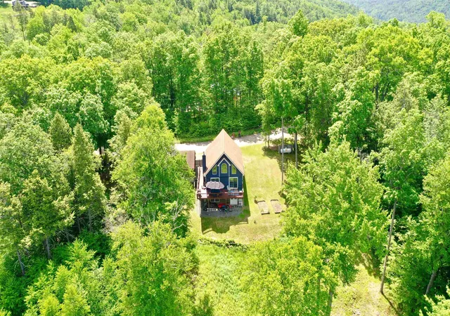 Homes for sale in Townshend, VT | 136 School Marm Ln, Townshend, VT 05353 | MLS# 5092871