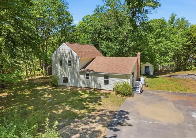 Photo 1 of Single family home for sale at 11 Ash St, Northwood, NH 03261 | MLS# 5092918 | Listing updated on 2026-06-12