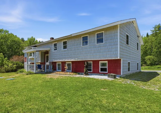 Photo 3 of Single family home for sale at 219 Longmoore Dr, East Ryegate, VT 05042 | MLS# 5092929 | Listing updated on 2026-07-27