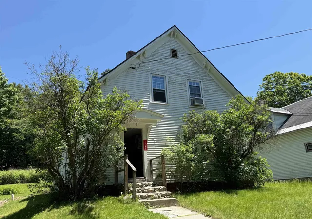 Homes for sale in Newport, NH | 170 South Main St, Newport, NH 03773 | MLS# 5092940