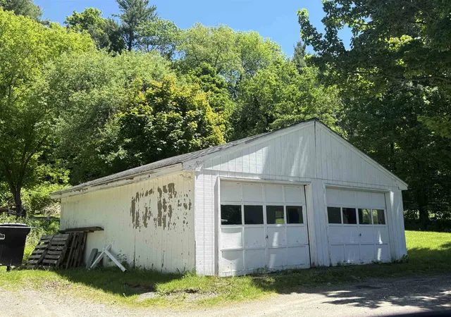 Homes for sale in Newport, NH | 170 South Main St, Newport, NH 03773 | MLS# 5092940