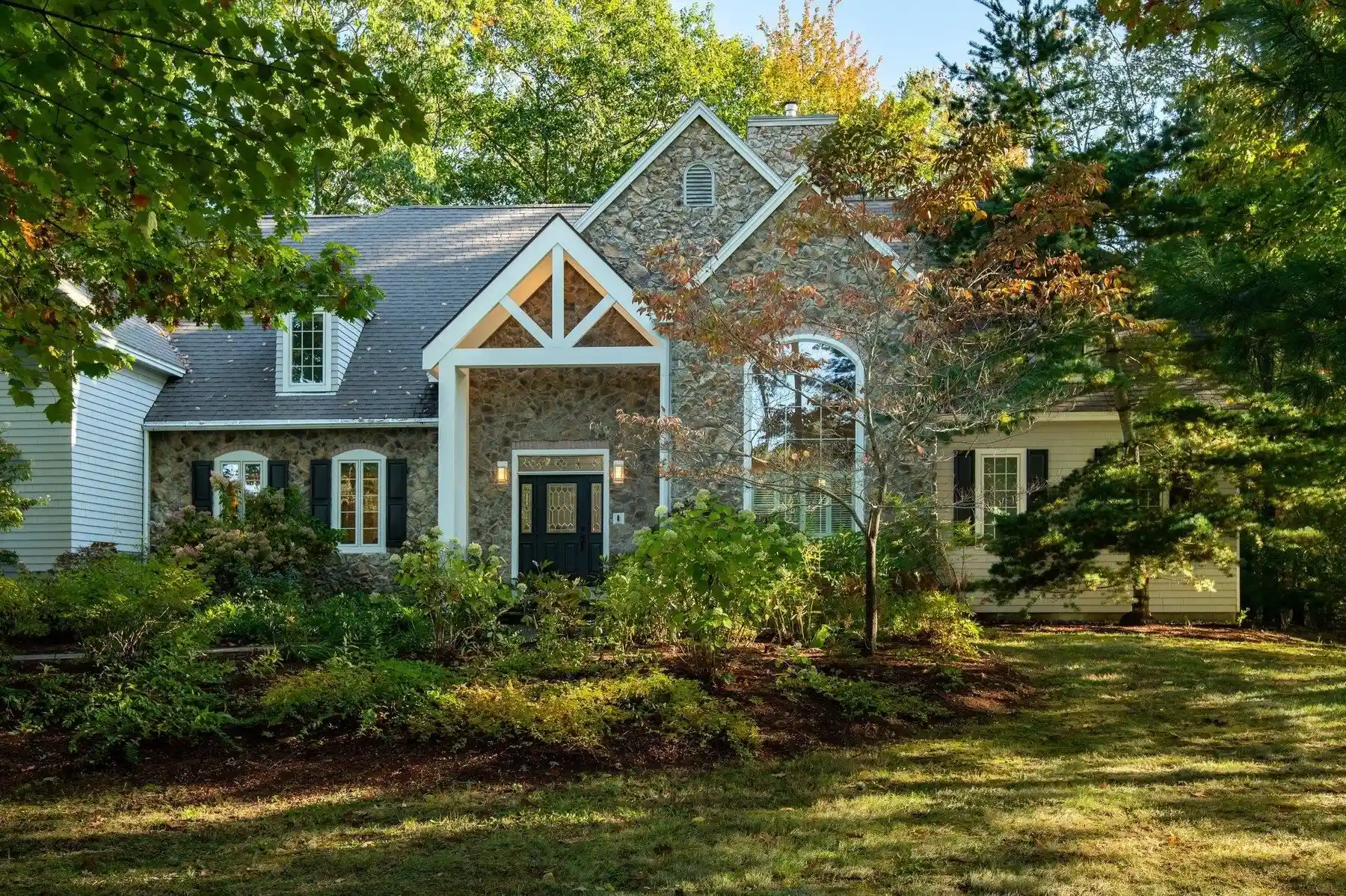 Photo 1 of Single family home for sale at 115 Odiorne Point Rd, Portsmouth, NH 03801 | MLS# 5092948 | Listing updated on 2026-10-14