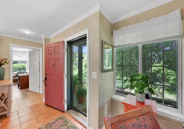 3rd image of 29 Lake Forest Dr, Burlington, VT 05401 | MLS# 5093003