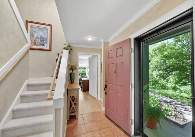4th image of 29 Lake Forest Dr, Burlington, VT 05401 | MLS# 5093003
