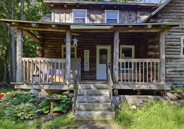 Homes for sale in Pembroke, NH | 632 4Th Range Rd, Pembroke, NH 03275 | MLS# 5093032