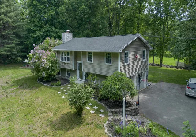 Homes for sale in Durham, NH | 75 Piscataqua Rd, Durham, NH 03824 | MLS# 5093035