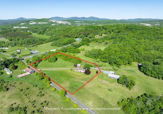 Photo 4 of Single family home for sale at 1614 Mcglynn Rd, Graniteville, VT 05654 | MLS# 5093051 | Listing updated on 2026-08-30