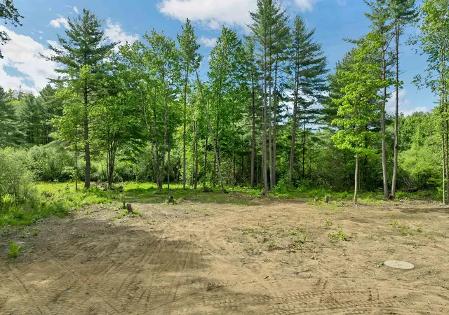Homes for sale in Northfield, NH | 00 Silver Ln, Northfield, NH 03276 | MLS# 5093071