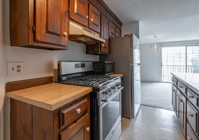 image of 181 Cannongate Iii Rd, Nashua, NH 03063 | MLS# 5093100