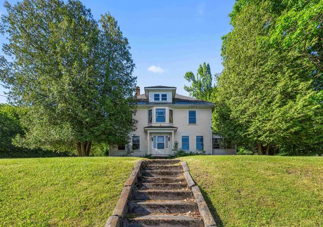 Photo 1 of Single family home for sale at 102 Bank St, Lebanon, NH 03766 | MLS# 5093130 | Listing updated on 2026-07-10