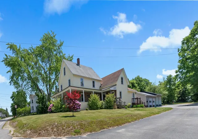 Homes for sale in Allenstown, NH | 7 School St, Allenstown, NH 03275 | MLS# 5093167