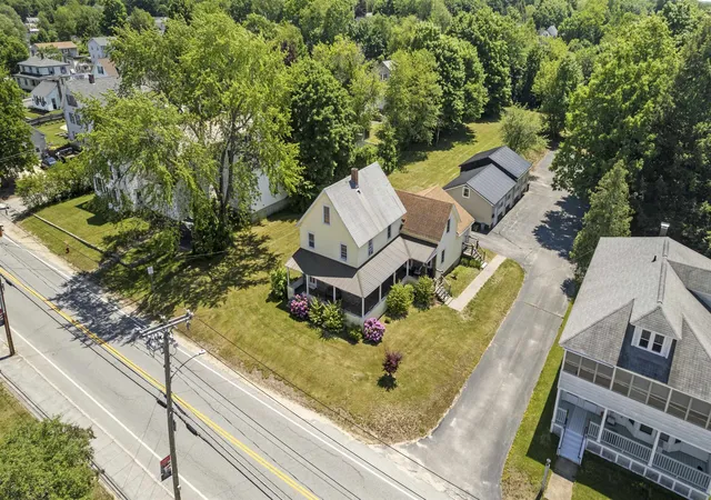 Homes for sale in Allenstown, NH | 7 School St, Allenstown, NH 03275 | MLS# 5093167