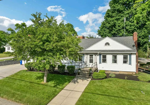 Photo 3 of Sale Pending at 2263 Elm St, Manchester, NH 03104 | MLS# 5093172 | Listing updated on 2026-09-10
