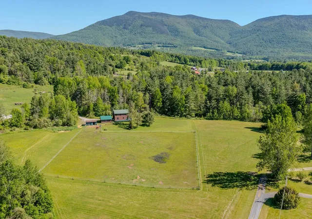 Photo 2 of Single family home for sale at 335 Tinmouth Rd, Danby, VT 05739 | MLS# 5093178 | Listing updated on 2026-09-01