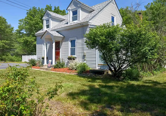 3rd image of 109 Baboosic Lake Rd, Merrimack, NH 03054 | MLS# 5093224
