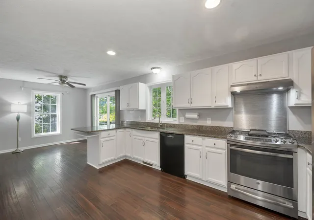 Homes for sale in Nashua, NH | 5 Boylston Ave, Nashua, NH 03064 | MLS# 5093234