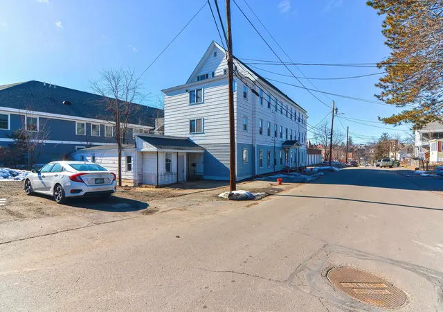 4th image of 8-10 Arch St, Laconia, NH 03246 | MLS# 5093247