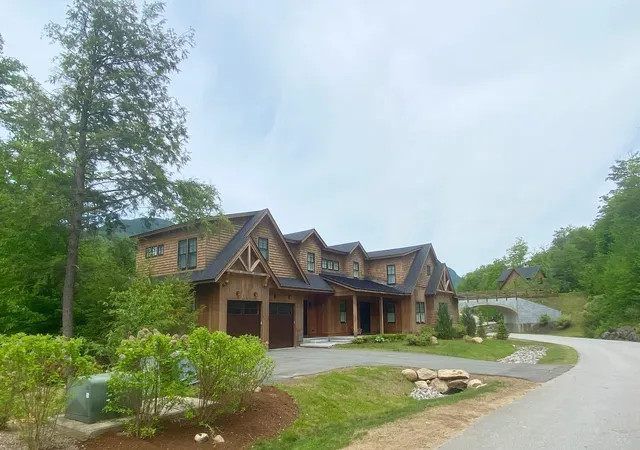 Homes for sale in Lincoln, NH | 48 Crooked Mountain Rd, Lincoln, NH 03251 | MLS# 5093248