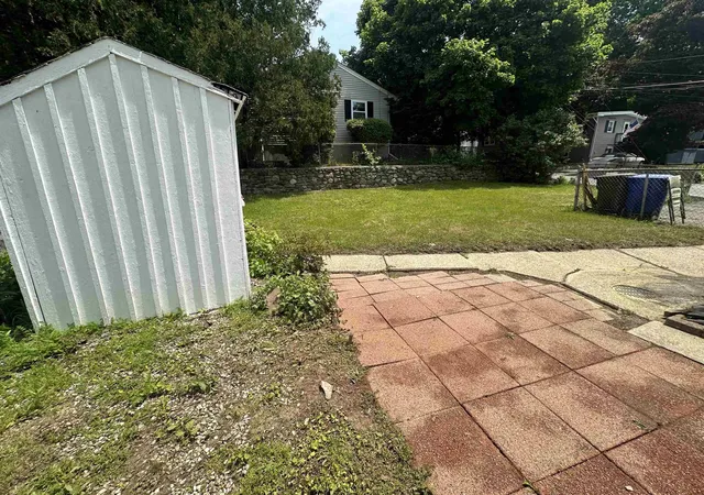 34th image of 695 Calef Rd, Manchester, NH 03103 | MLS# 5093258