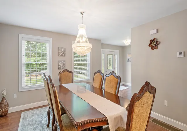 4th image of 178 Rolling Hill Dr, Weare, NH 03281 | MLS# 5093273