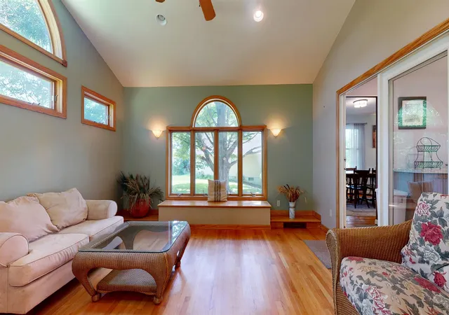 Photo 3 of Single family home for sale at 304 Stonybrook Dr, Williston, VT 05495 | MLS# 5093317 | Listing updated on 2026-09-09