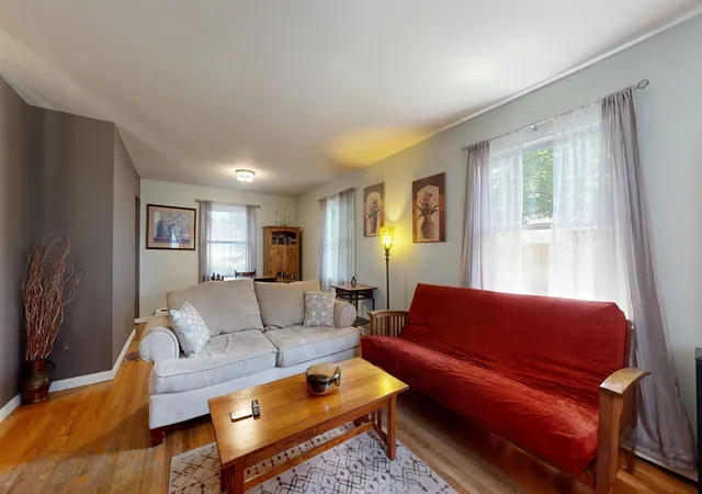 Photo 3 of Single family home for sale at 304 Stonybrook Dr, Williston, VT 05495 | MLS# 5093317 | Listing updated on 2026-09-09