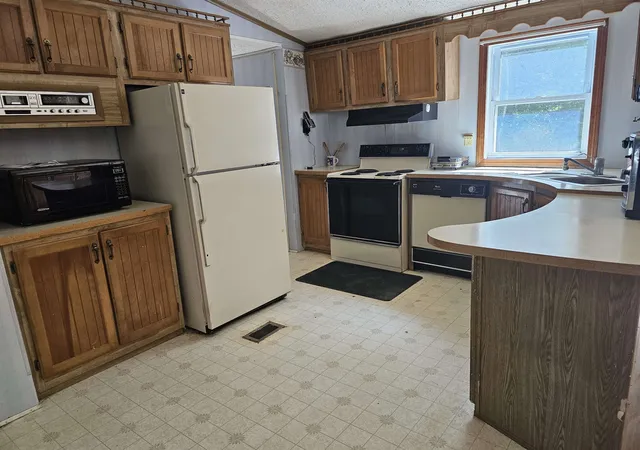 Homes for sale in Charlestown, NH | 1616 Acworth Rd Rd, Charlestown, NH 03603 | MLS# 5093321