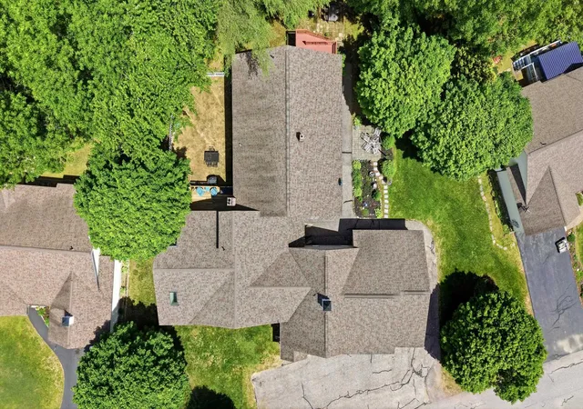 5th image of 31 Henderson Rd #15, Gilford, NH 03249 | MLS# 5093325
