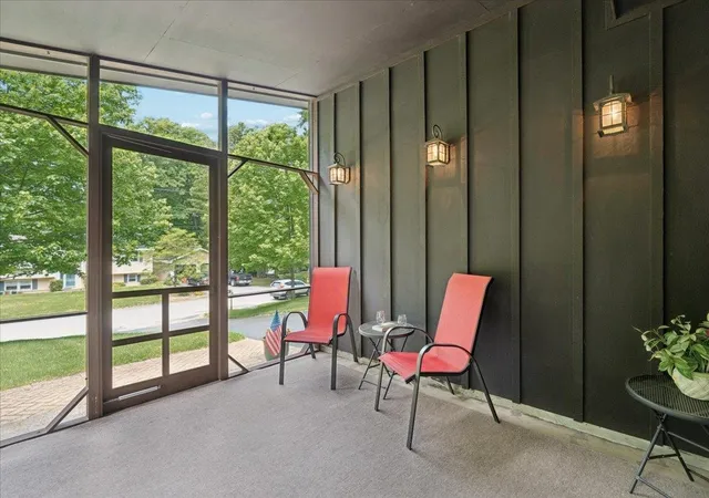 Photo 3 of Single family home for sale at 11 Parkhurst Dr, Hudson, NH 03051 | MLS# 5093340 | Listing updated on 2026-09-05