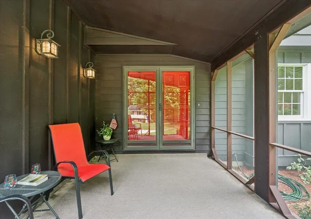 Photo 3 of Single family home for sale at 11 Parkhurst Dr, Hudson, NH 03051 | MLS# 5093340 | Listing updated on 2026-09-05