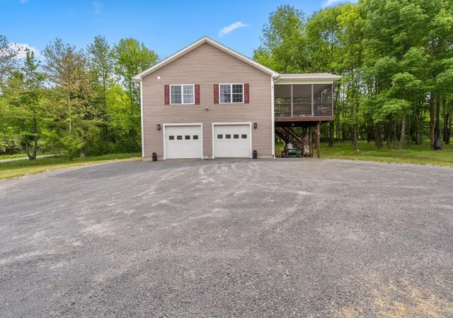 1st image of 39 Ridgeview Rd, Fairfax, VT 05454 | MLS# 5093342