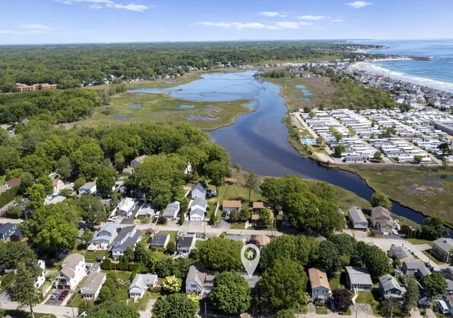 2nd image of 11 Emerald Ave, Hampton, NH 03842 | MLS# 5093358