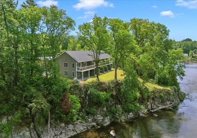 2nd image of 7 River St #7, Milton, VT 05468 | MLS# 5093362