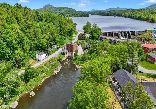 4th image of 7 River St #7, Milton, VT 05468 | MLS# 5093362