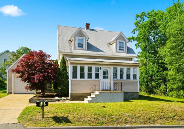 2nd image of 440 Gold St, Manchester, NH 03103 | MLS# 5093388