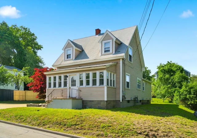 4th image of 440 Gold St, Manchester, NH 03103 | MLS# 5093388