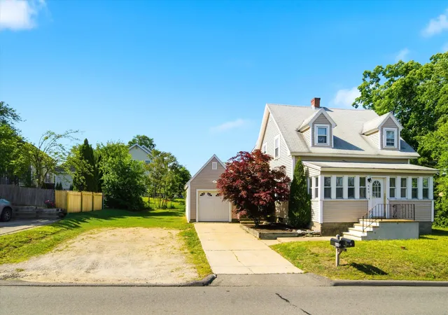 5th image of 440 Gold St, Manchester, NH 03103 | MLS# 5093388